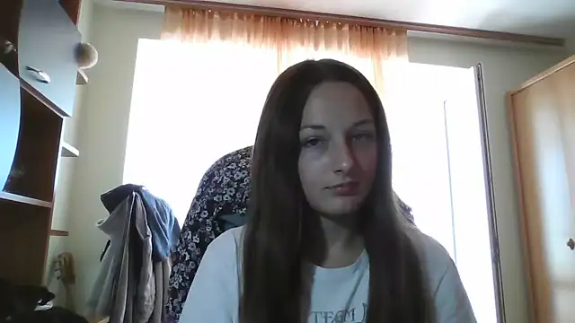 AlexaRaze online show from August 9, 2026, 10:43 am