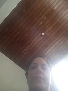 tiazinhaMilf online show from August 8, 2026, 3:41 pm