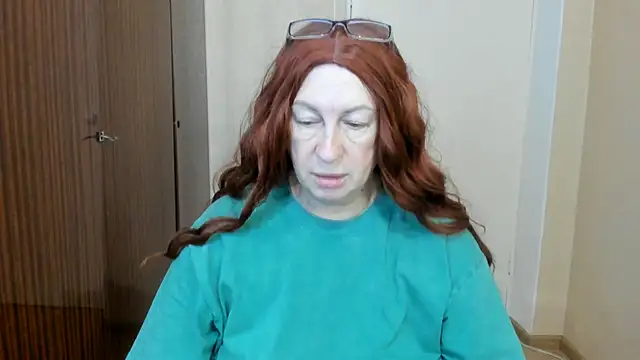 JUNOOO online show from December 3, 2025, 9:25 pm