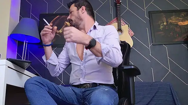 ChrisKox online show from November 17, 2025, 4:16 am