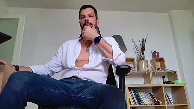 ChrisKox online show from June 1, 2026, 7:41 am