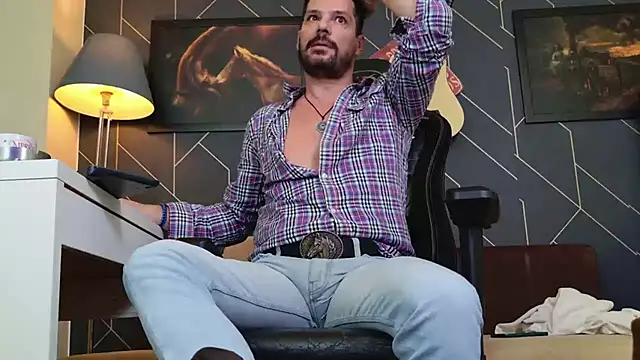 ChrisKox online show from December 13, 2025, 8:04 pm