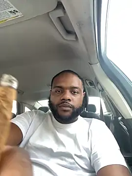 Snapshot of BigHunchoDick chatting on February 24, 2025, 1:53 pm BigHunchoDick online show from February 24, 2025, 1:53 pm