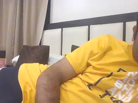 Snapshot of rarindam17 chatting on November 30, 2025, 2:07 pm rarindam17 online show from November 30, 2025, 2:07 pm