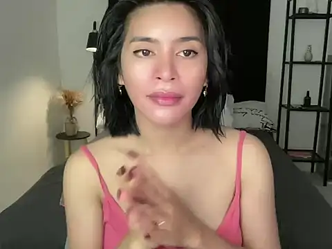 your bianca69 online show from November 18, 2025, 11:37 pm