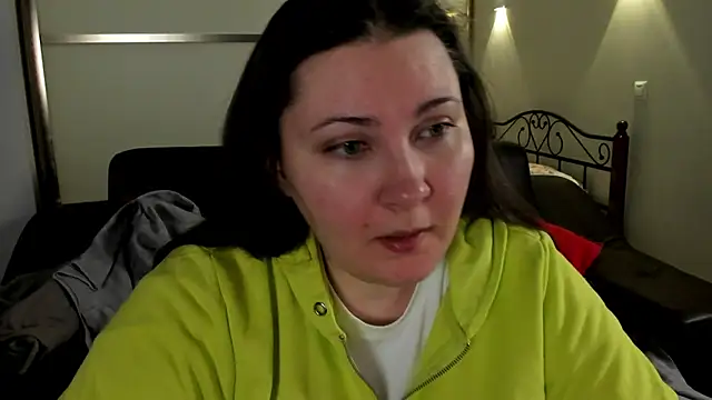 MarySwon online show from March 7, 2025, 5:38 pm