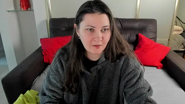 MarySwon online show from November 16, 2025, 6:34 pm