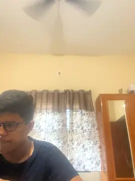 Snapshot of pavanboy chatting on November 26, 2025, 4:23 am pavanboy online show from November 26, 2025, 4:23 am