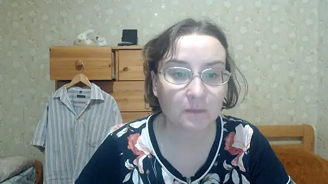 Snapshot of Smart_Rose chatting on March 7, 2026, 4:01 pm Smart Rose online show from March 7, 2026, 4:01 pm