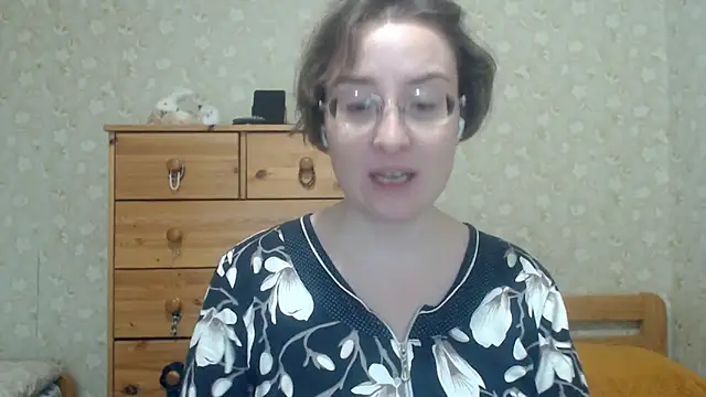 Snapshot of Smart_Rose chatting on April 14, 2026, 3:50 pm Smart Rose online show from April 14, 2026, 3:50 pm
