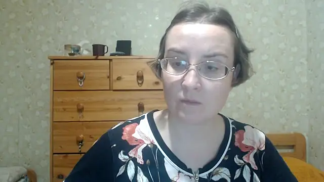 Snapshot of Smart_Rose chatting on April 5, 2026, 12:39 am Smart Rose online show from April 5, 2026, 12:39 am
