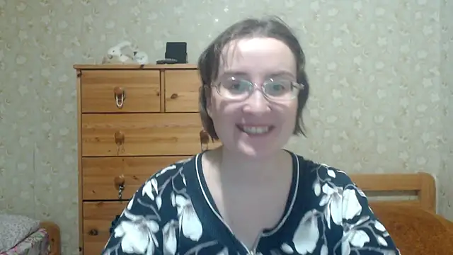 Snapshot of Smart_Rose chatting on March 17, 2026, 7:17 pm Smart Rose online show from March 17, 2026, 7:17 pm
