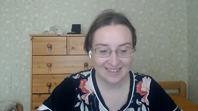 Snapshot of Smart_Rose chatting on April 4, 2026, 12:34 pm Smart Rose online show from April 4, 2026, 12:34 pm