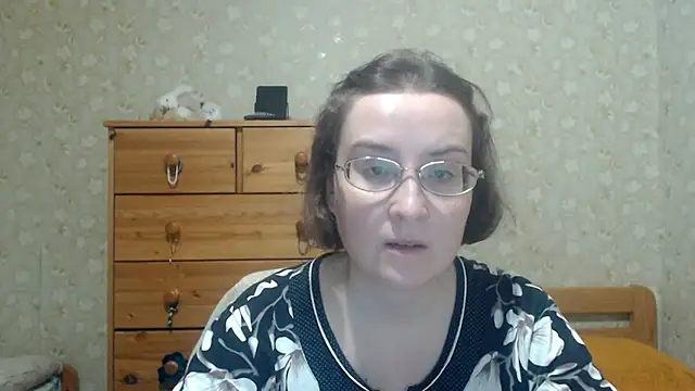 Snapshot of Smart_Rose chatting on April 1, 2026, 7:33 pm Smart Rose online show from April 1, 2026, 7:33 pm