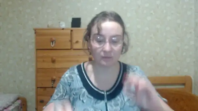 Snapshot of Smart_Rose chatting on March 2, 2026, 9:33 pm Smart Rose online show from March 2, 2026, 9:33 pm
