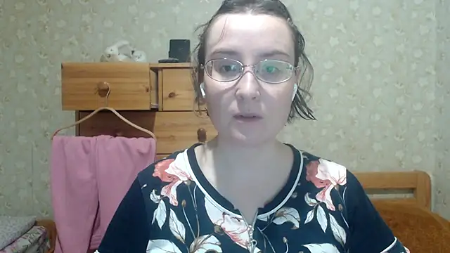 Snapshot of Smart_Rose chatting on March 13, 2026, 8:47 pm Smart Rose online show from March 13, 2026, 8:47 pm