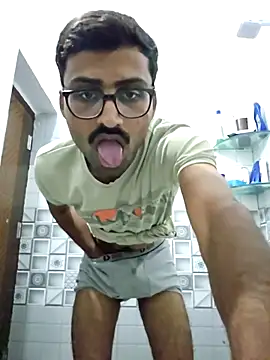 krishna8035 online show from November 26, 2025, 11:54 am