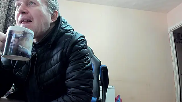 Snapshot of SanFrantsisko chatting on February 7, 2026, 10:01 am SanFrantsisko online show from February 7, 2026, 10:01 am