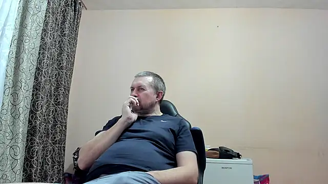 Snapshot of SanFrantsisko chatting on December 22, 2025, 10:10 pm SanFrantsisko online show from December 22, 2025, 10:10 pm