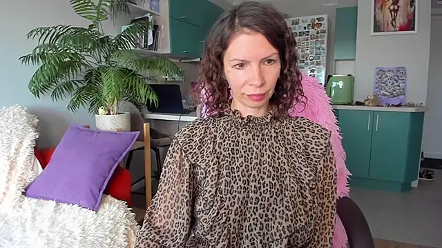 ChristinaGlory online show from June 1, 2026, 10:59 am
