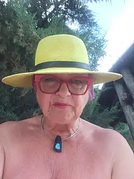 MucMilf59 online show from June 1, 2026, 7:24 pm
