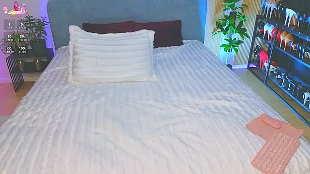 Kira from UA online show from February 10, 2026, 6:01 am