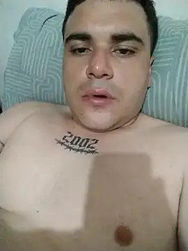 Snapshot of E_f chatting on October 3, 2025, 2:07 pm E f online show from October 3, 2025, 2:07 pm