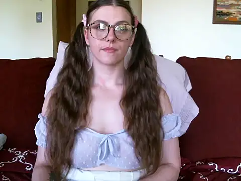 Snapshot of katie_kitten38 chatting on June 9, 2026, 5:03 pm katie kitten38 online show from June 9, 2026, 5:03 pm