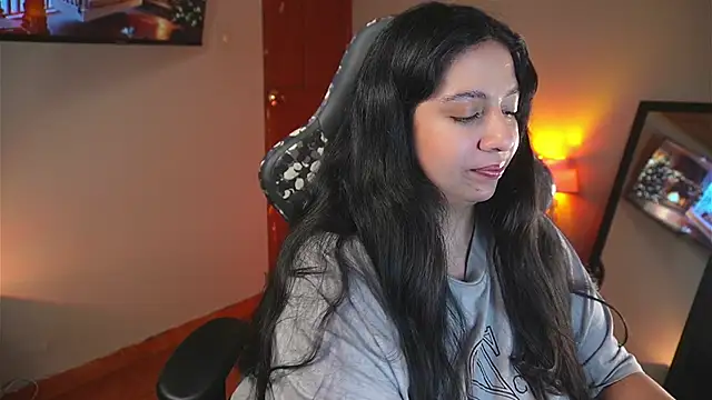 coraline latin online show from November 24, 2025, 5:46 pm