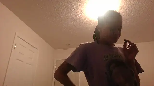 Snapshot of EnticingAaliyah chatting on November 8, 2025, 3:48 pm EnticingAaliyah online show from November 8, 2025, 3:48 pm