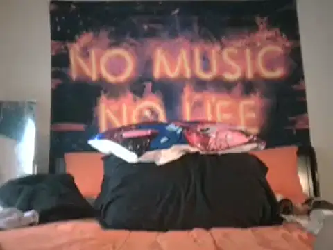 Snapshot of EnticingAaliyah chatting on February 15, 2025, 5:39 pm EnticingAaliyah online show from February 15, 2025, 5:39 pm