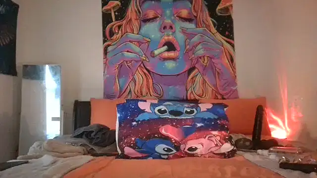 Snapshot of EnticingAaliyah chatting on September 9, 2025, 3:32 pm EnticingAaliyah online show from September 9, 2025, 3:32 pm