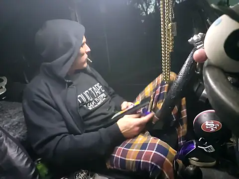 Snapshot of 415cali925 chatting on February 22, 2026, 2:25 am 415cali925 online show from February 22, 2026, 2:25 am