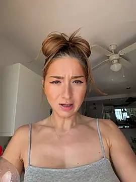 StracciaStella- online show from April 16, 2026, 3:24 pm