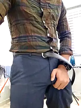 shakir12340 online show from November 14, 2025, 11:47 am