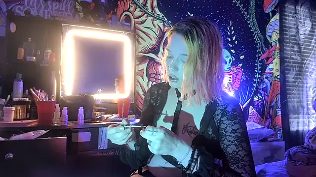 TEXASMARYYYJANE online show from October 2, 2025, 3:37 pm