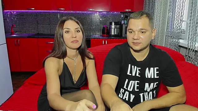 sladkayapara2019 online show from September 20, 2025, 6:18 am