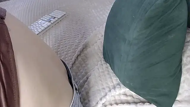 Kiradoll27 online show from October 29, 2025, 9:30 am