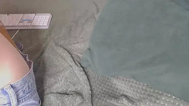 Kiradoll27 online show from February 17, 2025, 3:55 pm