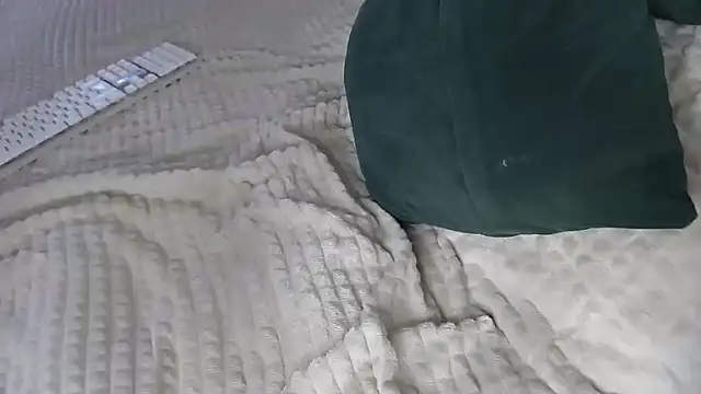 Kiradoll27 online show from October 28, 2025, 10:03 am