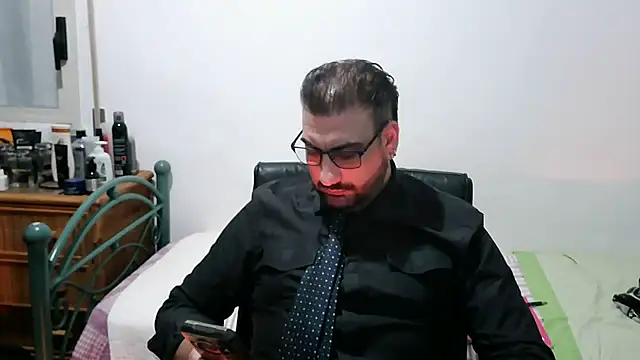 Italian dark desire online show from February 3, 2026, 11:43 pm