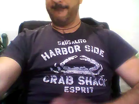 Snapshot of Italian_dark_desire chatting on November 12, 2025, 10:35 pm Italian dark desire online show from November 12, 2025, 10:35 pm