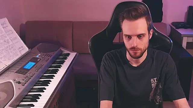 Sweetparker online show from November 28, 2025, 1:44 pm