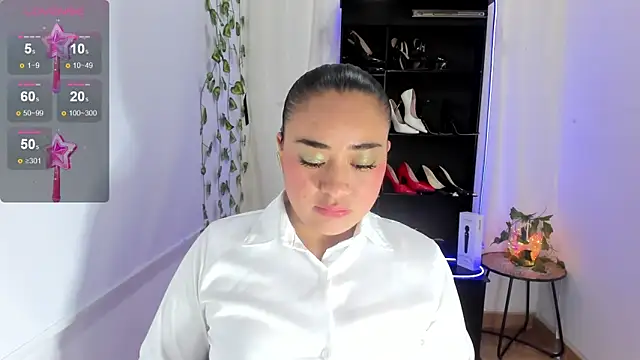 ReyleDoll online show from March 17, 2026, 9:40 pm