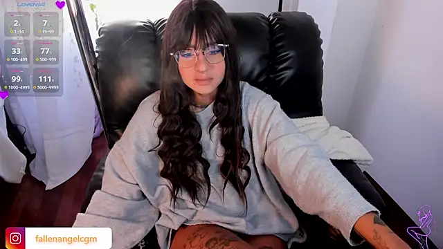Snapshot of Fallengangel chatting on July 28, 2026, 7:16 am Fallengangel online show from July 28, 2026, 7:16 am