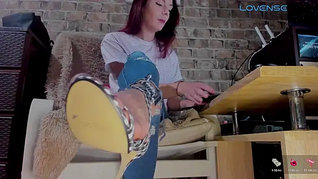 Snapshot of MrsVenus chatting on September 22, 2025, 5:02 am MrsVenus online show from September 22, 2025, 5:02 am