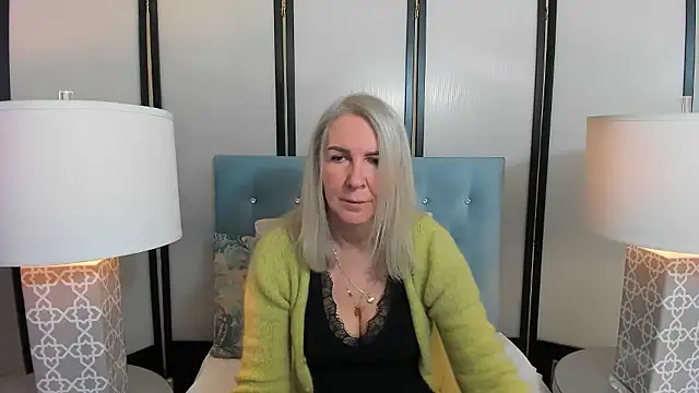 Snapshot of EricaTop chatting on January 10, 2026, 6:09 am EricaTop online show from January 10, 2026, 6:09 am