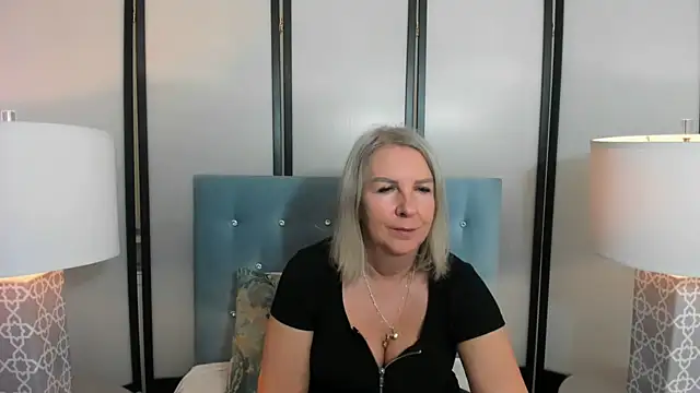 EricaTop online show from February 6, 2025, 9:28 pm