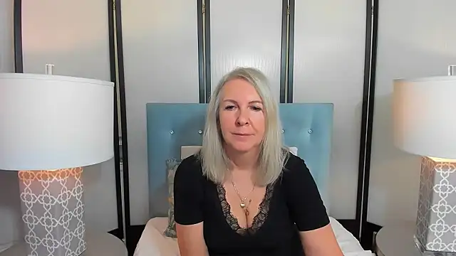 EricaTop online show from November 1, 2025, 6:08 am