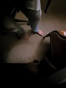 realeasy1 online show from November 23, 2025, 6:01 am